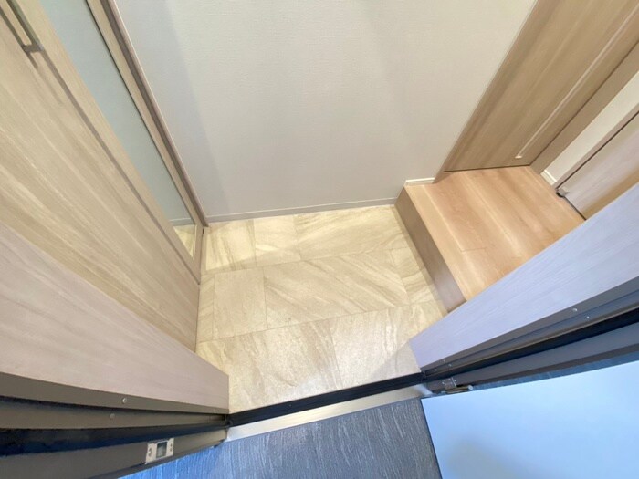 物件内観写真19　(玄関)