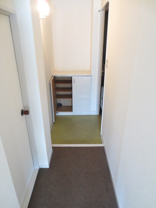 物件内観写真14　(玄関)