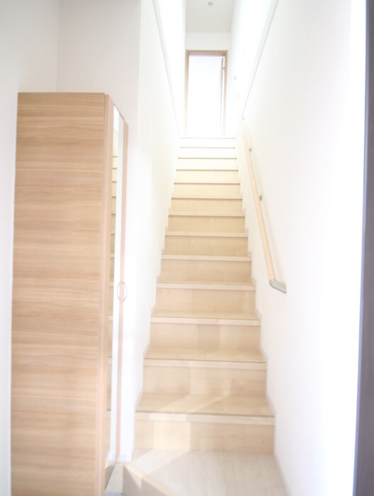 物件内観写真7　(玄関)