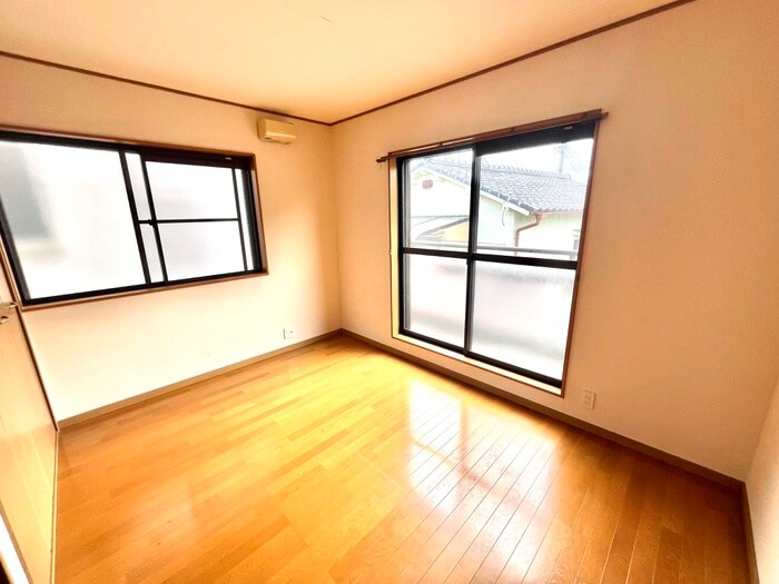 物件内観写真5　(居室)