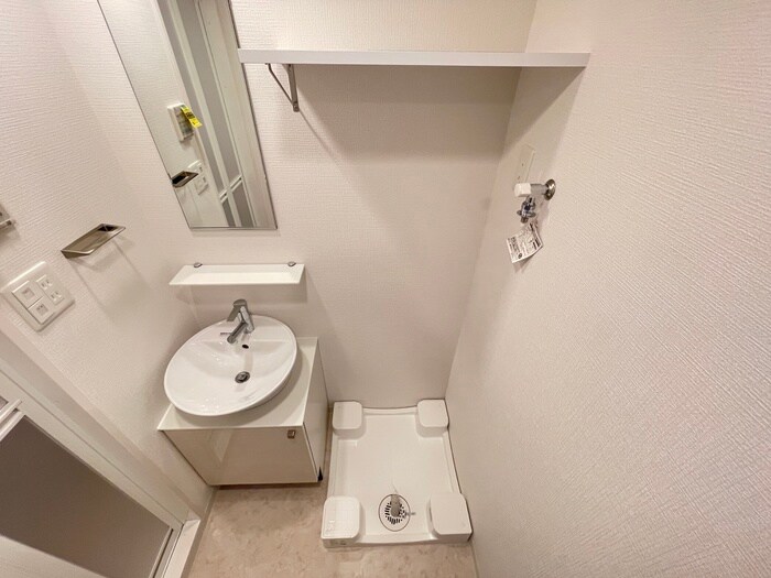 物件内観写真16　(洗濯機置場)