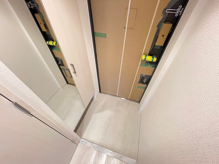 物件内観写真19　(玄関)