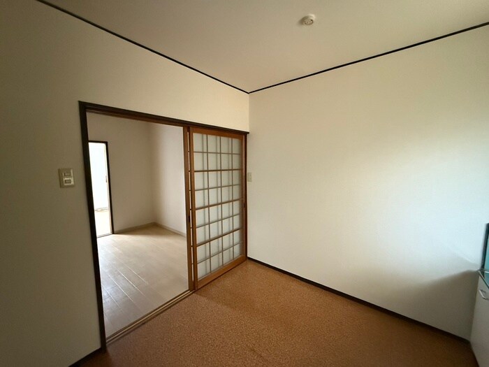 物件内観写真8　(居室)