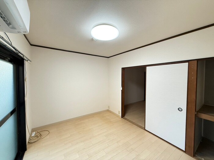 物件内観写真10　(居室)