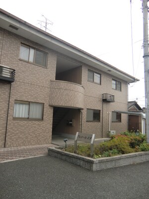 フレシーヌ・エヌ外観写真