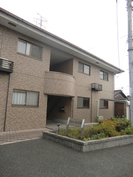 フレシーヌ・エヌ外観写真