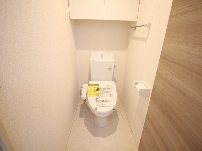 物件内観写真9　(トイレ)