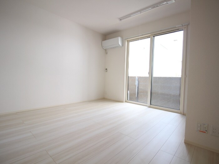 物件内観写真18　(居室)