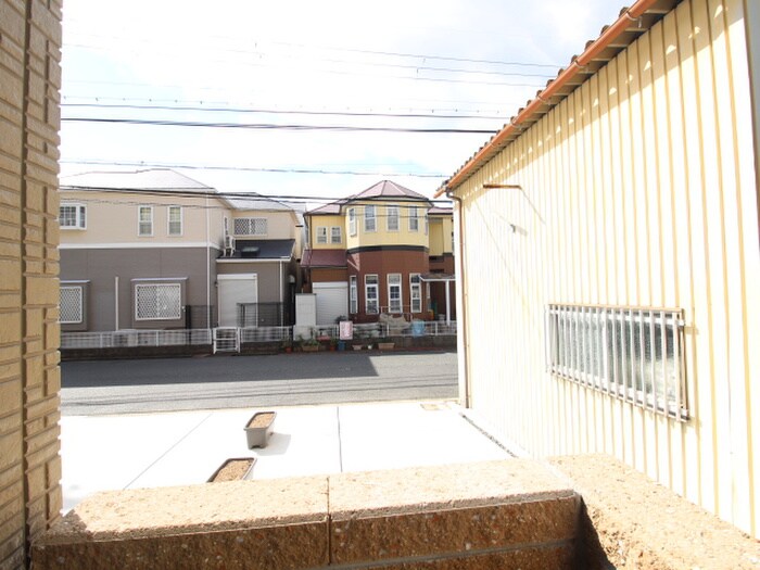 物件内観写真22　(室内からの展望)