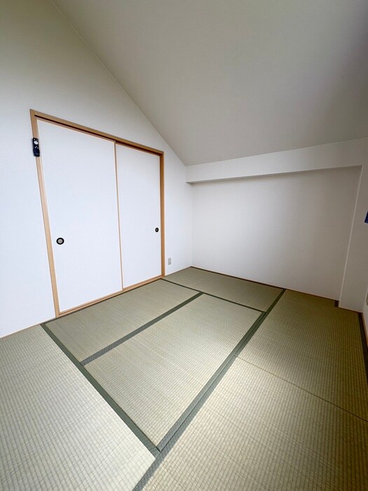 物件内観写真18　(居室)