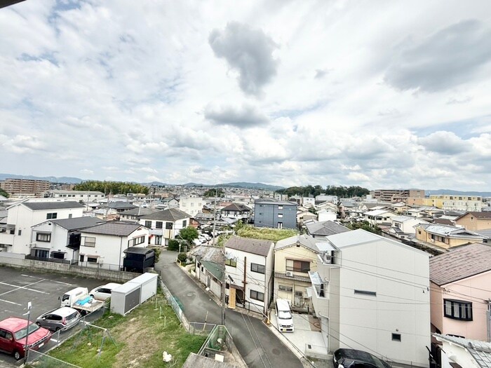 物件内観写真22　(室内からの展望)