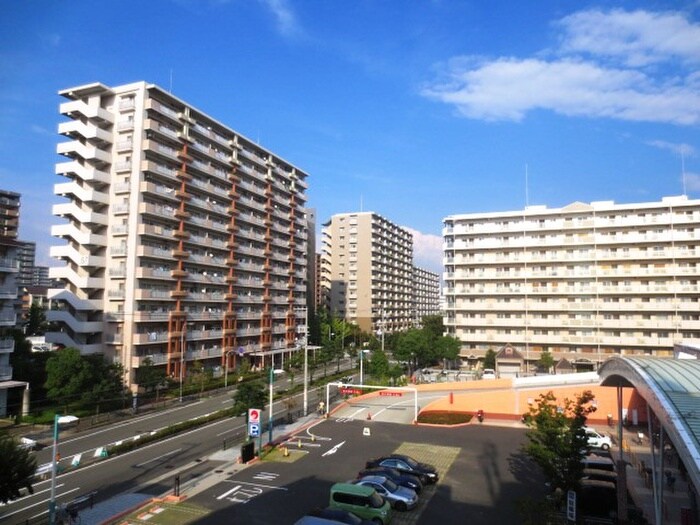 物件内観写真22　(室内からの展望)