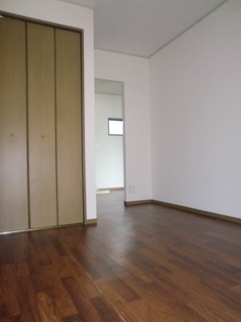 物件内観写真9　(居室)