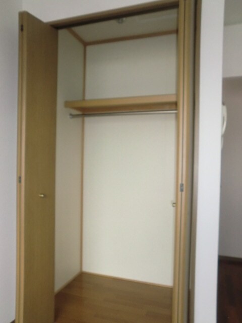 物件内観写真10　(収納)