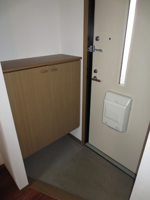 物件内観写真15　(靴箱)