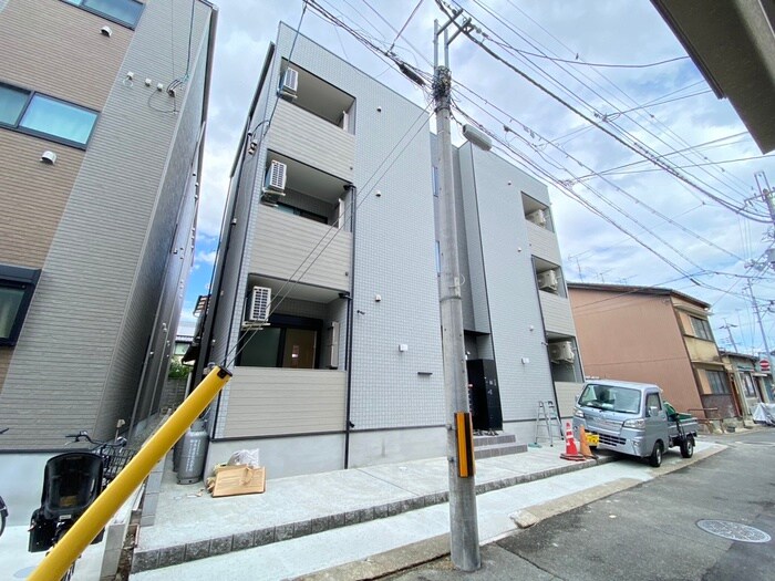 物件外観写真2　(外観写真)