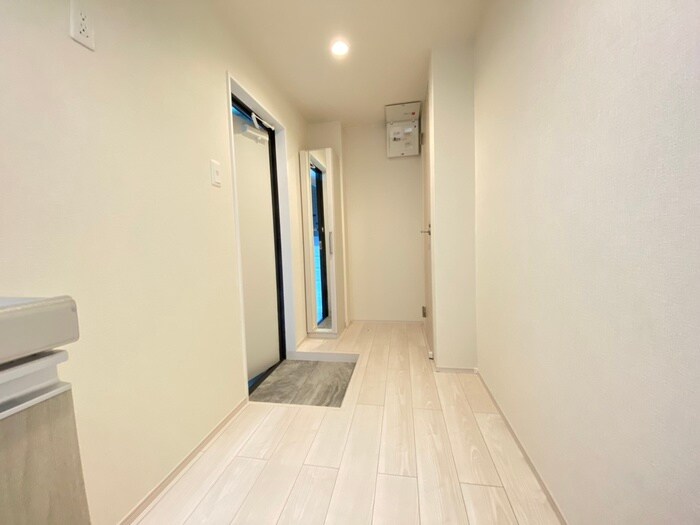 物件内観写真9　(廊下)