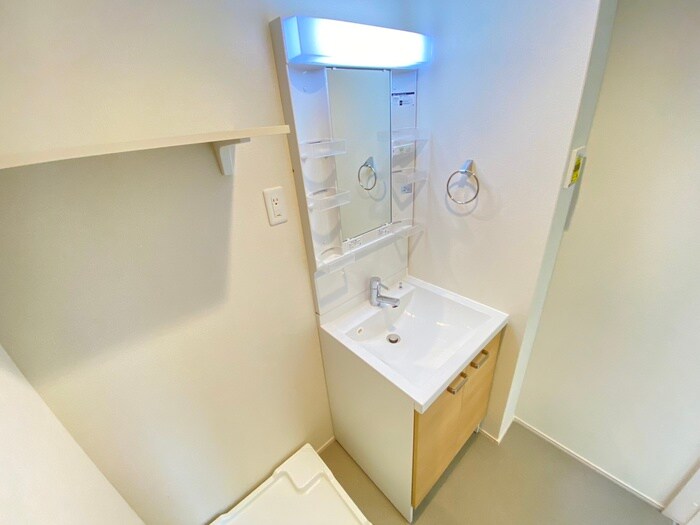 物件内観写真12　(洗面)