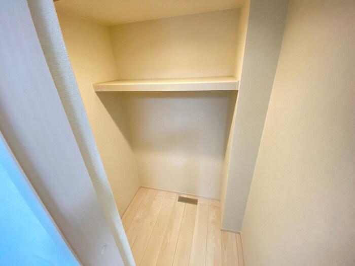 物件内観写真15　(収納)