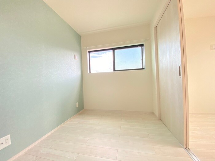 物件内観写真16　(居室)