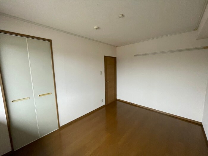 物件内観写真11　(居室)