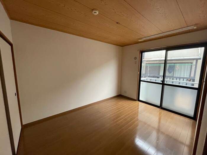 物件内観写真12　(居室)