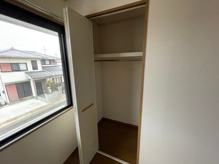 物件内観写真18　(収納)