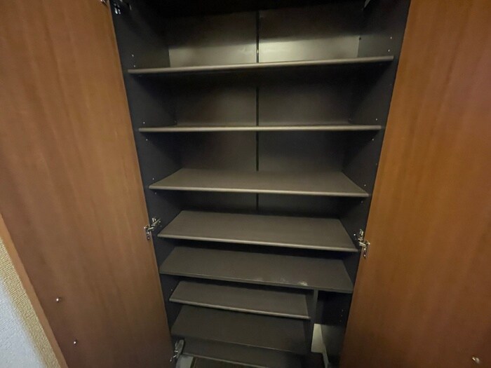 物件内観写真19　(玄関)