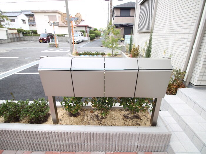 物件外観写真4　(建物設備)