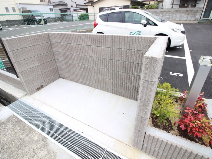 物件外観写真6　(建物設備)