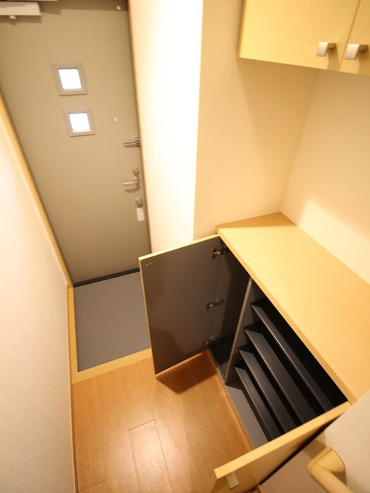 物件内観写真21　(玄関)