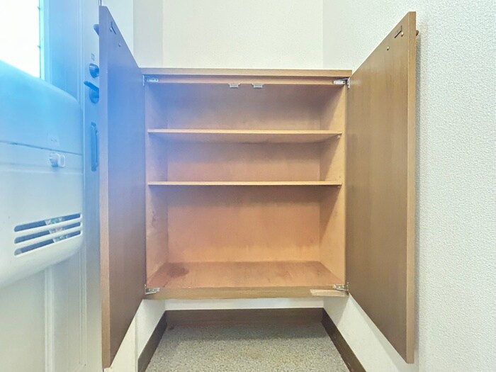 物件内観写真8　(靴箱)