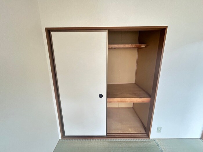 物件内観写真16　(収納)