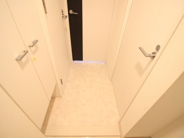 物件内観写真21　(廊下)