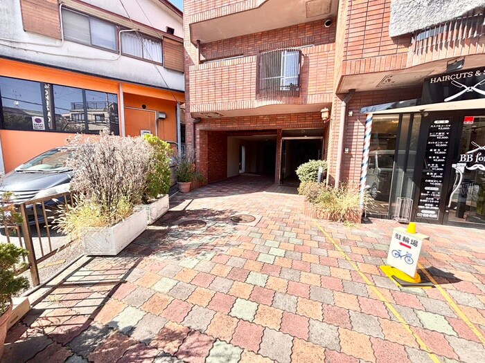 物件外観写真6　(周辺環境)