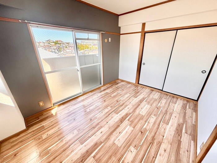 物件内観写真13　(居室)