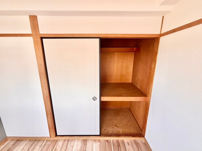 物件内観写真16　(収納)