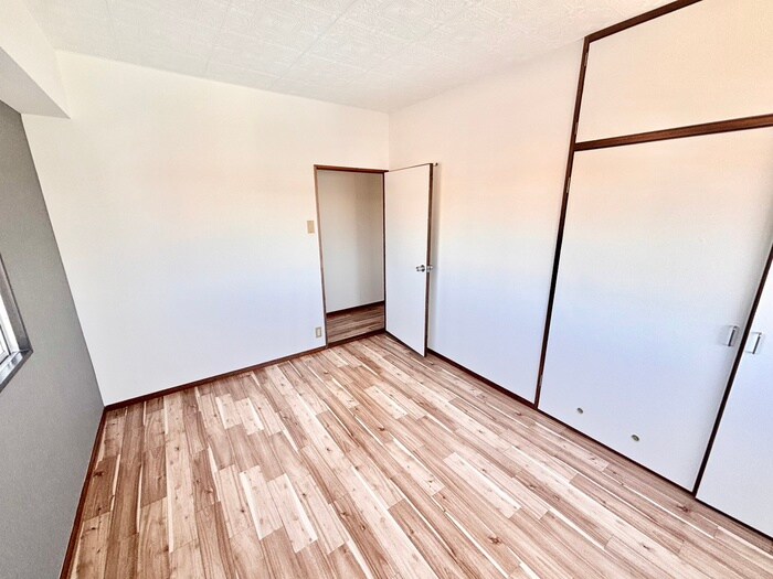 物件内観写真18　(居室)