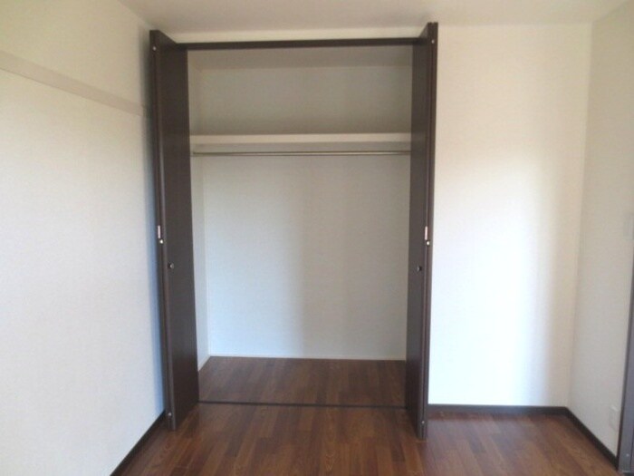 物件内観写真11　(収納)