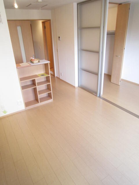 物件内観写真10　(居室)