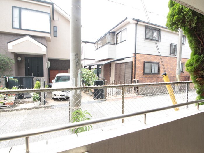 物件内観写真22　(室内からの展望)