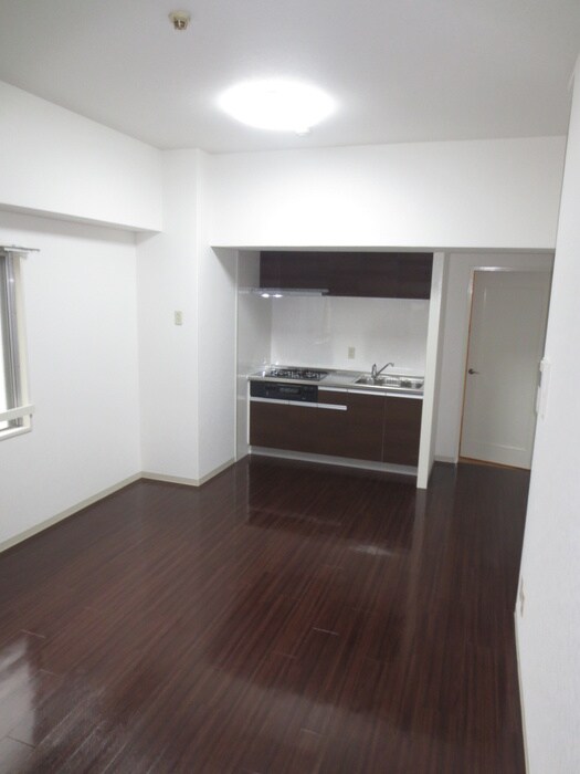 物件内観写真4　(居室)