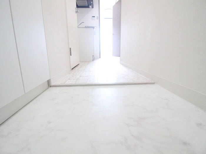 物件内観写真21　(玄関)