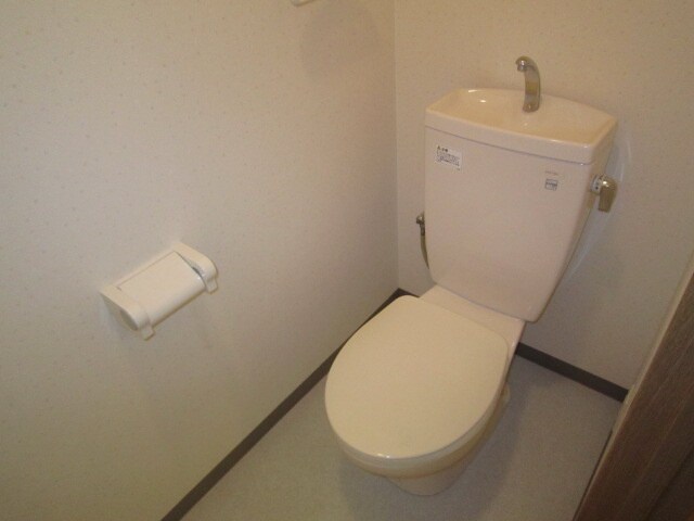 物件内観写真10　(トイレ)