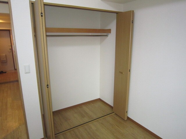 物件内観写真13　(収納)