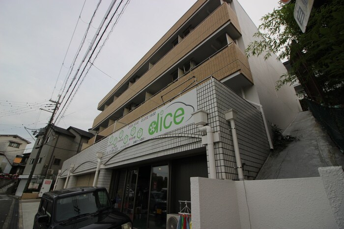 物件外観写真2　(外観写真)