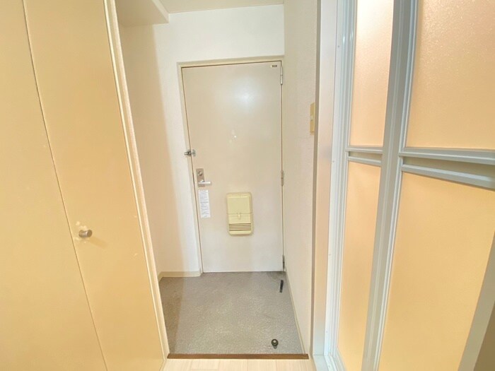 物件内観写真22　(玄関)