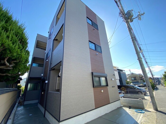 物件外観写真1　(外観写真)