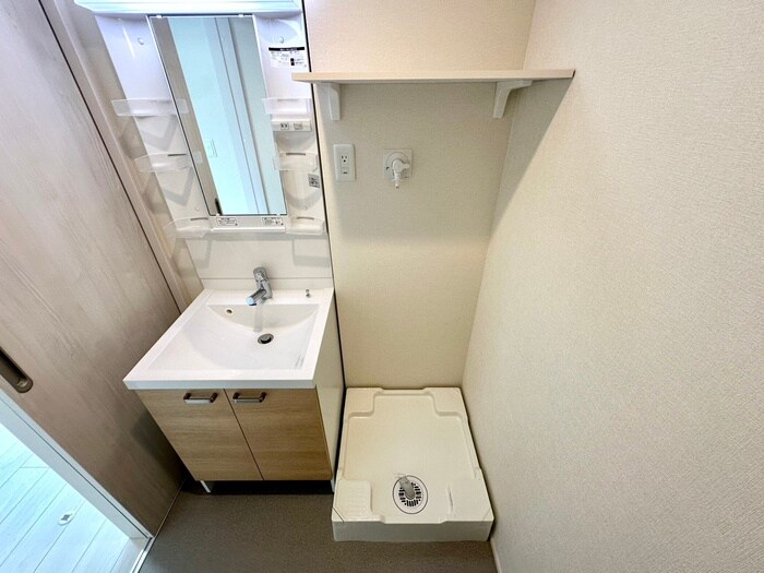 物件内観写真8　(洗濯機置場)