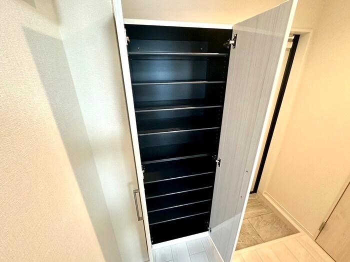 物件内観写真11　(靴箱)